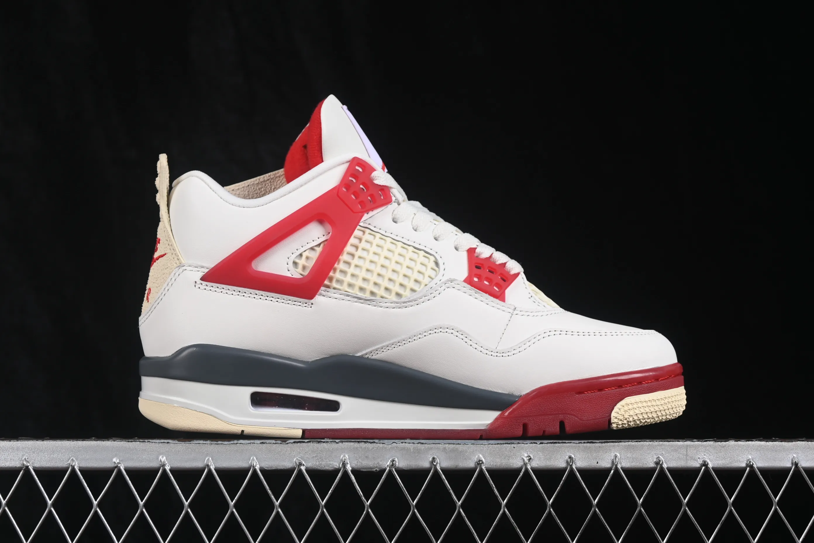 All Categories Air Jordan Jordan Series Basketball Shoes Air Jordan 4 Nigel Sylvester x Air Jordan 4 Retro "Brick After Brick" AJ4 Joe 4 White Red Urine Stains 2.0 IQ8055-100